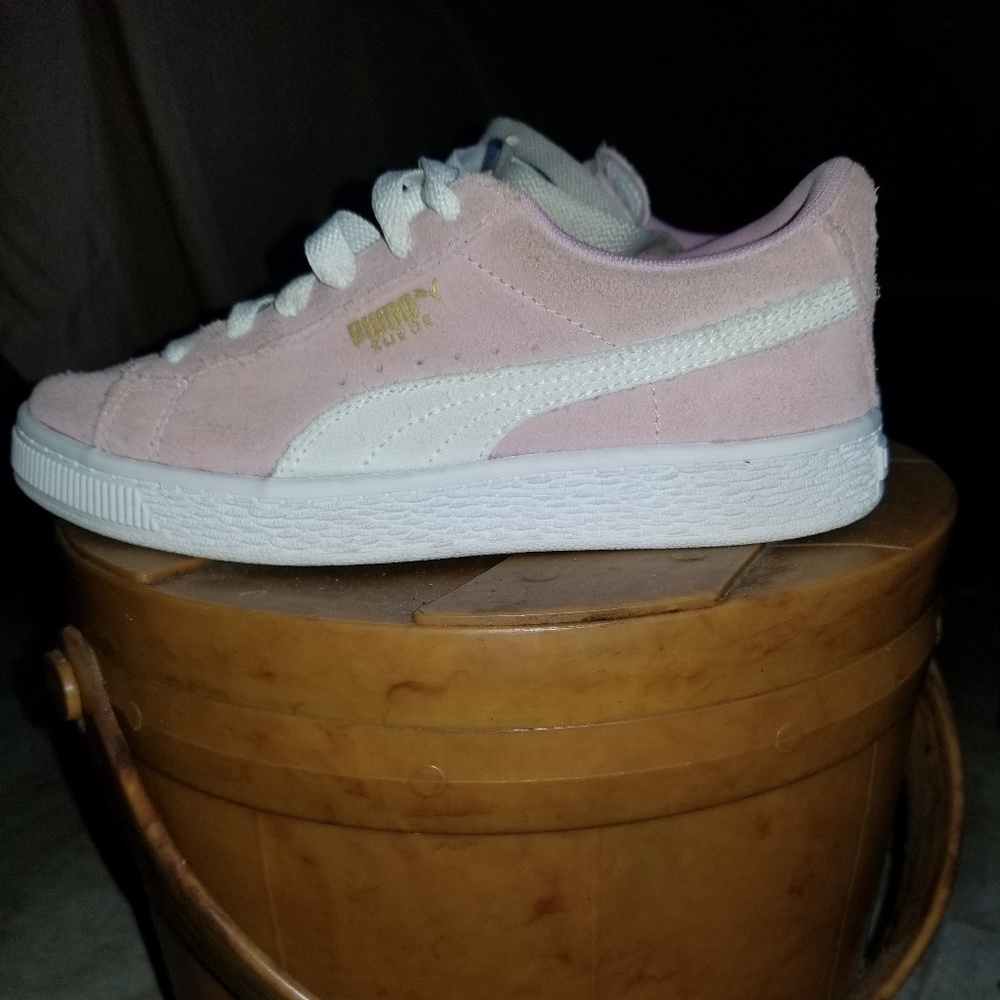 Kids sneakers